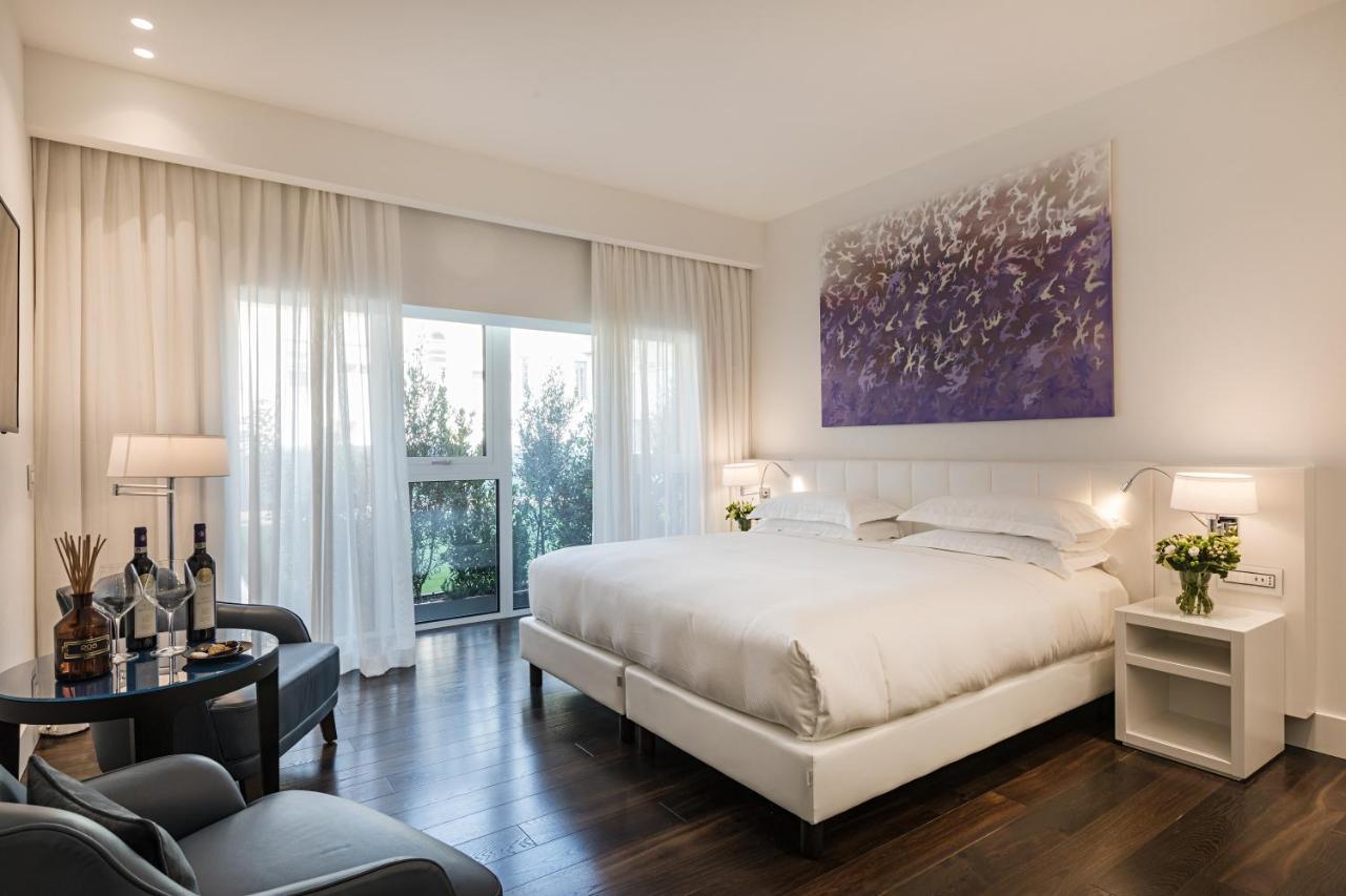 Magna Pars L'Hotel A Parfum, Small Luxury Hotels Of The World Milánó Kültér fotó Deluxe room